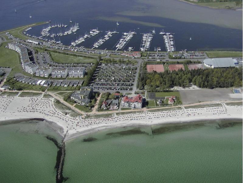 Sonnenschein Apartamento Burgtiefe auf Fehmarn Exterior foto